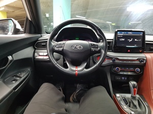 Hyundai Veloster 2020 Usado, Coupé Deportivo, Motor Turbo, Alto Rendimiento, Aceleración Rápida, Manejo Dinámico, Vehículo de Gasolina - Product Image 3