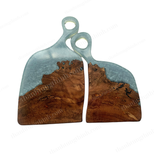 Blocs à découper en bois et résine avec poignée, forme irrégulière, lot de 2, design en bois naturel incrusté, accessoire de cuisine fabriqué au Vietnam - Product Image 2