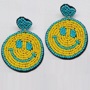 Pendientes Redondos con Cuentas de Cristal y Baño de Oro, Tendencia 2026, Hechos a Mano en India, Estilo Clásico para Mujeres y Niñas, Ideales para Aniversario - Product Image 1