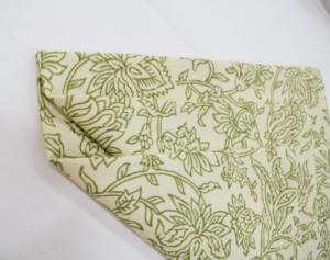 Rouge et Moutarde Floral Main Bloc Imprimé Lin Coton Serviette Moderne Festive Table À Manger Décor et Cuisine Utilisation Réutilisable - Product Image 6