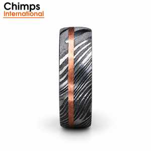 Bague de mariage unisexe personnalisée en acier Damas traditionnel avec incrustation de cuivre et bande intérieure en bois Pakka |   Bague artisanale - Product Image 5