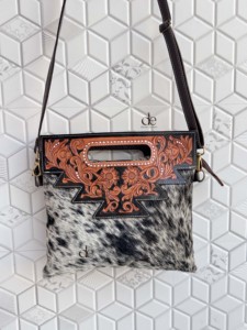 Bolso de hombro de cuero de vaca de última moda, con grabado artesanal, estilo gitano bohemio, hecho a mano, estilo occidental, elegante, para mujer, para uso diario. - Product Image 1
