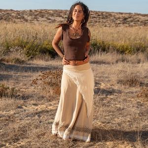 Falda Maxi de Algodón Tejida a Mano |   Falda con Estampado Tribal |   Ropa de Estilo Bohemio para Festivales |   Falda estilo gitano con dobladillo deshilachado para mujer - Product Image 3