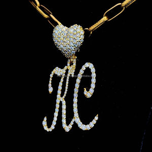 Singal Leyar nouveauté Mini lettre pendentif coeur crochet collier personnalisé Moissanite nom plaque pendentif femmes hommes bijoux - Product Image 2