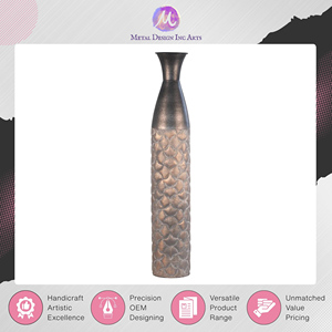 Expertos en la Venta de Jarrones Altos de Metal de Aluminio Clásicos con Acabado Dorado Gris y Patrón de Conchas Marinas de Calidad Estándar para Compradores al por Mayor - Product Image 2