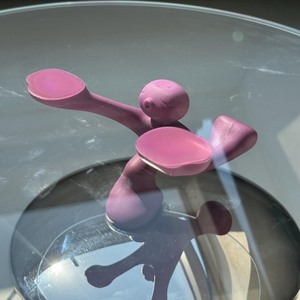 Round Glass <b>Cake</b> <b>Stand</b> with Pink Sculpture Base Non-Toxic Food Grade Material - Product Image 6