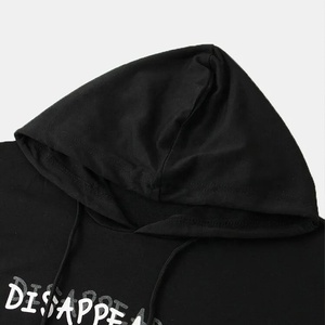 Sudadera con Capucha Estilo Urbano de Alta Calidad, Negra, con Estampado Gráfico y Texto, de Algodón y Felpa, para Hombre y Mujer, Venta al Por Mayor, Logotipo Personalizado - Product Image 3