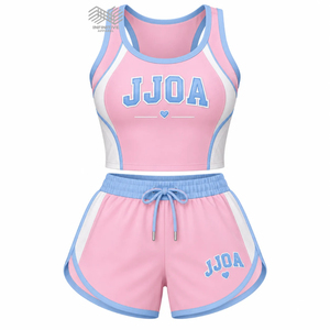 Ensemble 2 pièces personnalisé pour femme : crop top et short d'été respirant à séchage rapide en polyester/coton, style universitaire athlétique - Product Image 1