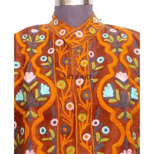 Veste unisexe indienne bohème en coton 100% matelassée et brodée Cotrise, nouveau motif de haute qualité, respirante, écologique, pièce antique - Product Image 3