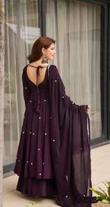 Salwar Kameez Moderno de Diseñador para Bodas y Fiestas de Diwali, Corte Regular, Reversible, con Bordado Pesado y Lentejuelas, Vestido con Parte Inferior - Product Image 5