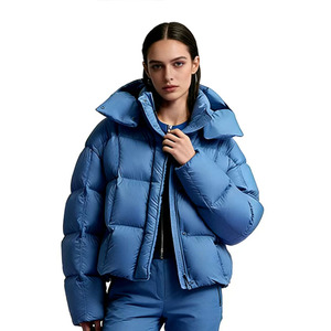 Veste matelassée simple et chaude pour femme, personnalisable, à capuche, avec rembourrage en duvet de canard blanc, imperméable, courte, en nylon - Product Image 4