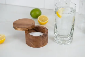Quemador de incienso árabe LuxeWood, hecho a mano, de madera natural, con un elegante diseño tradicional para la decoración de hogares de lujo. - Product Image 3