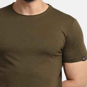 T-shirt pour homme vert olive à col rond et manches courtes, coupe classique, jersey décontracté, 100% coton, 220 grammes, couleur unie, design simple - Product Image 5