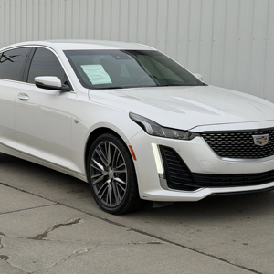 Sedán Cadillac CT5 Premium Luxury AWD 2024 Blanco con Asientos de Cuero - Product Image 1