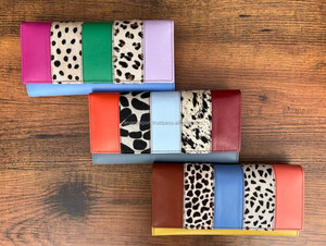 หนังรีไซเคิลแฮนด์เมดมีสไตล์พิมพ์สัตว์คลัทช์ที่ไม่ซ้ํากันผู้หญิงหลายสีกระเป๋าขายร้อนกระเป๋าสตางค์หนังรีไซเคิลที่สวยงาม - Product Image 4