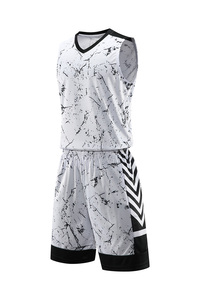 Conjunto de Camiseta y Pantalones Cortos de Baloncesto Blancos Sublimados Personalizados para Hombre, Cuello en V sin Mangas, Uniforme Transpirable - Product Image 4