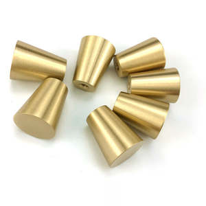 Pomo de Gabinete Moderno en Forma de Cono de Latón Sólido con Acabado Dorado Cepillado, Pomo Minimalista para Cajones de Cocina, Armarios y Muebles - Product Image 6