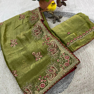 Sari de satén de seda Fandy con bordado de motivos de cisne – Hilos multicolor y trabajo de diamantes para fiestas - Product Image 1