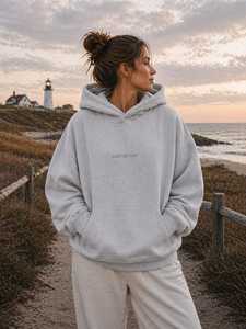 Sudadera con Capucha Extra Grande Personalizada para Invierno, Texto Personalizado en la Parte Delantera y Trasera, Sudadera Minimalista de Estilo Urbano con Nombre Personalizado, Regalo para Ella - Product Image 4