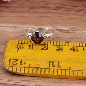 Anillo de Plata de Ley 925 con Granate Rojo Natural, Corte Cojín, Joyería de Piedra Natal de Enero, Anillo de Granate Rojo Genuino al por Mayor para Mujer - Product Image 6