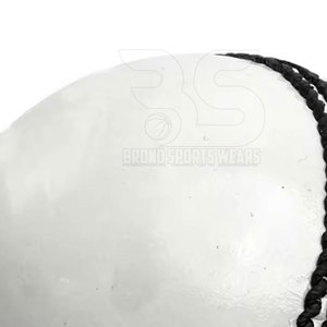 Balles de cricket en cuir de qualité supérieure, équipement professionnel d'entraînement et de match, matériel sportif pour hommes, jeunes et activités de plein air - Product Image 5