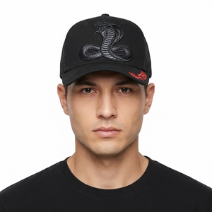 Casquette de baseball noire pour homme, style trucker, avec broderie Cobra, dos en maille, fermeture snapback, logo personnalisé, réglable - Product Image 1