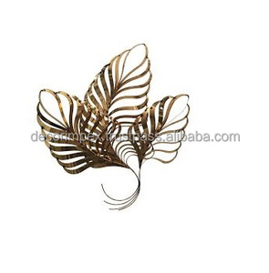 Decoración de mesa con diseño de hoja y escultura de hoja brillante ahora disponible en un impresionante acabado plateado - Product Image 5