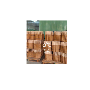 Poteaux en fibre de coco de qualité supérieure conçus pour soutenir les plantes grimpantes, améliorer la structure de croissance et embellir naturellement l'esthétique du jardin. - Product Image 1