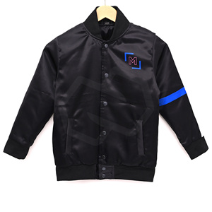 Veste universitaire en satin noir pour homme NIZA GEAR, col montant, boutons sur le devant, manches bleues à rayures, logo personnalisé - Product Image 1