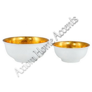 Frutero de aluminio blanco y dorado moderno hecho a mano, muestra gratis de aluminio, cuenco de alta calidad por Axiom Home Accents - Product Image 1