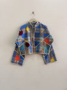 Chaqueta Kantha vintage Suzani hecha a mano, única en su tipo, estilo bohemio hippie, ropa de calle. - Product Image 2