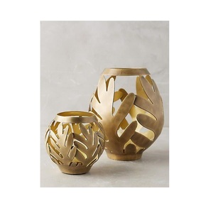 Porte-bougie votif moderne en métal doré ajouré, décoration d'intérieur, pot à bougie, conteneur, porte-bougies en métal - Product Image 3