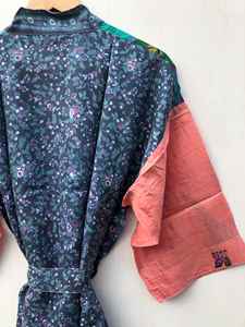 Kimono de seda 100% transpirable hasta la rodilla con cuello en V, hecho a mano con patchwork, para mujer, talla grande, estampado indio, estilo bohemio, ropa de dormir para otoño. - Product Image 2