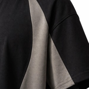 Camiseta Moderna de Diseño Personalizado con Múltiples Paneles para Hombre, 100% Algodón, Negra y Gris, Estilo Oversize con Bloques de Color en Contraste - Product Image 3