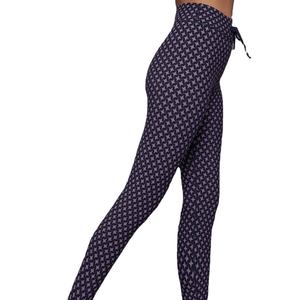 Leggings pour femmes essentiels pour l'été, amincissants, rehausseurs de fesses, logo personnalisé OEM, haute élasticité, prix bas - Product Image 2