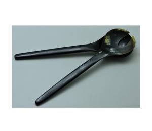 Ensemble de 2 cuillères à salade en corne, design unique, fabriquées à la main à partir de corne de buffle naturelle, à prix abordable. - Product Image 2