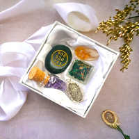 Neuer Artikel Großhandel Reichhaltigkeit & Wohlstand Chakra Achat Edelstein-Set Pyrit-Anhänger Citrin-Wurzeln Grüner Jade Liebevoll Geschnitzte Geschenkbox