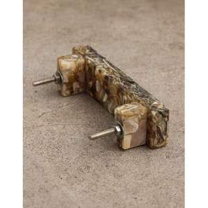 Poignée de tiroir en résine faite à la main pour la décoration intérieure - Product Image 2