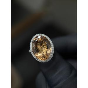 Bague de luxe en diamant avec pierre ronde sertie à griffes sécurisées pour homme et femme, idéale pour les fiançailles, les mariages, les anniversaires et le port quotidien - Product Image 1