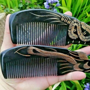 Peigne en corne de buffle pour cheveux, peigne en corne naturelle colorée de qualité supérieure pour extensions capillaires, fabriqué au Vietnam - Product Image 1