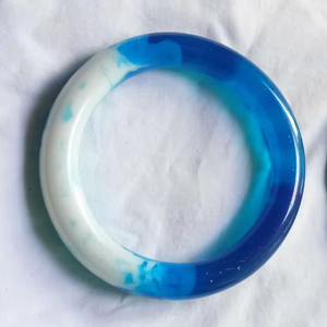 Pulseras de Resina de Moda para Mujer, para Fiestas, Disponibles en Grandes Cantidades al Mejor Precio para Exportación - Product Image 1