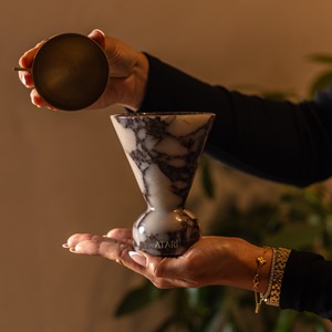 Brûleur d'encens en résine fait main, diffuseur aromatique artisanal, toutes saisons - Product Image 1