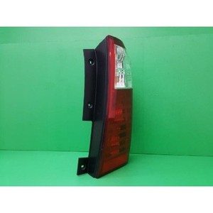 ไฟท้ายรถคาร์นิวัลมือสอง ขวา รุ่น 924024D000 - Product Image 2