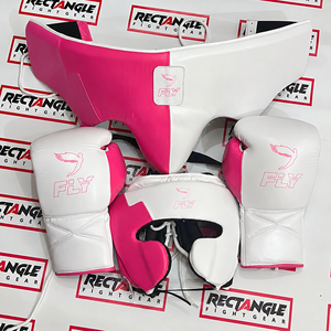 Ensemble d'entraînement et de sparring personnalisé en cuir de vachette durable, confortable et souple pour la boxe, le kickboxing, le karaté et le Muay Thai - Product Image 1