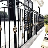 Balustrades et rampes en fer forgé sur mesure pour balcon, garde-corps décoratifs en métal pour villas, maisons de luxe et espaces extérieurs