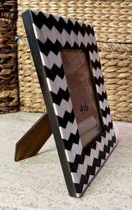 UNIVERSAL OVERSEAS Elegant Bone Inlay Modern <b>Black</b> & White Bone Table Top Bone Inlay Photo <b>Frame</b> Portable <b>Frame</b> By UO INDIA - Product Image 4