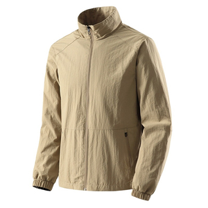 Chaqueta Bomber para Hombre, Nueva, Moderna y Ecológica, de Alta Calidad, Cuello en V, Transpirable, Estilo Urbano de Invierno, con Logotipo Frontal y Adornos - Product Image 1
