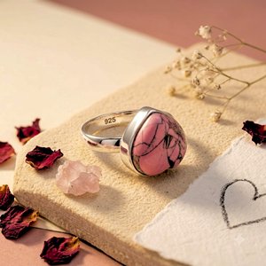 Anillo de Turquesa Rosa, Plata de Ley 925, Hecho a Mano, con Engaste de Bisel en Forma de Corazón, Anillo de Promesa con Piedra de Nacimiento, Regalo - Product Image 5