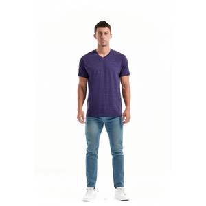 T-shirt en tricot à manches courtes et col en V pour homme, couleur unie, coupe classique, style décontracté, violet - Product Image 2