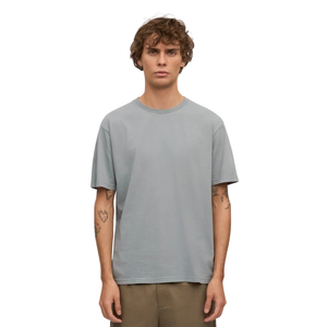 Camiseta de Manga Corta con Cuello Redondo para Hombre, Corte Regular Relajado, Espalda Lisa, Jersey Informal, Fabricación Personalizada OEM, Suministro de Fábrica de Ropa al por Mayor - Product Image 4